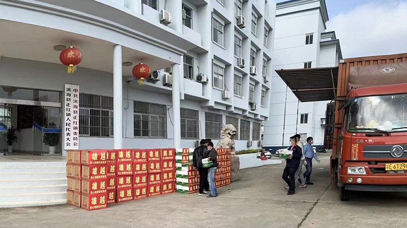 慰问正红镇一线抗疫人员