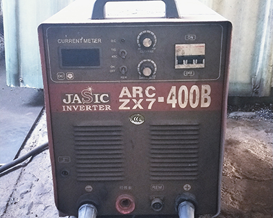 Welding machine